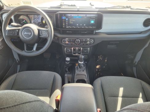 Used 2024 Jeep Wrangler Unlimited w/ Convenience Group AWD/4WD image 13