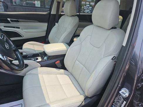 Used 2020 Kia Telluride SX w/ Towing Package FWD image 15