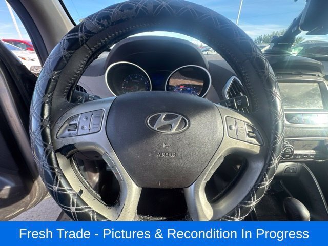 Used 2013 Hyundai Tucson Limited w/ Premium Pkg FWD image 10