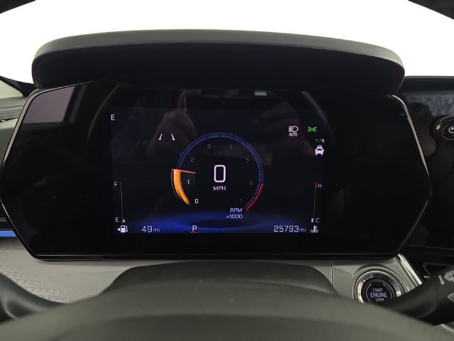 Certified 2025 Chevrolet Trax LT w/ LT Convenience Package FWD image 13