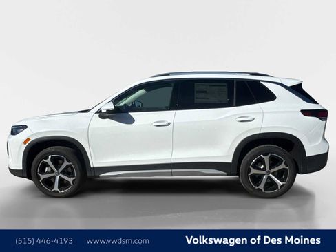 New 2026 Volkswagen Tiguan SE image 3