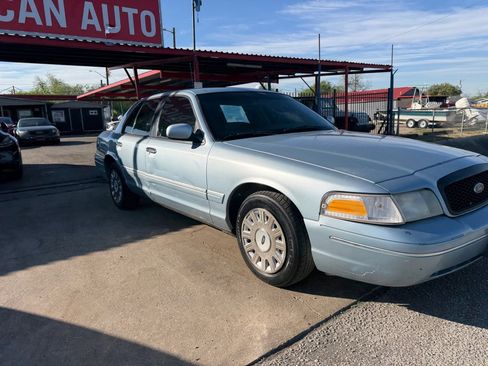 Used 2003 Ford Crown Victoria Police Interceptor image 10