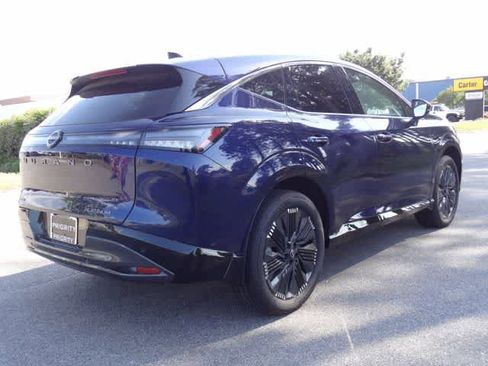 Used 2025 Nissan Murano Platinum w/ Cargo Package AWD/4WD image 3