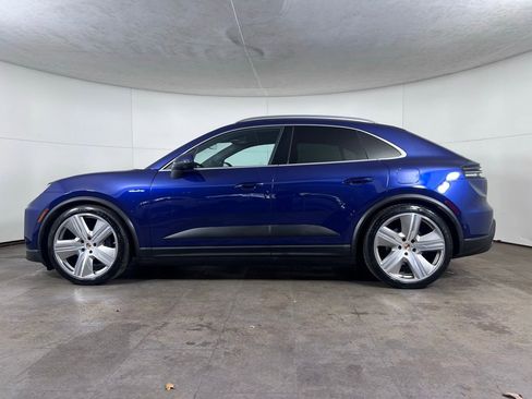 Certified 2024 Porsche Macan 4 Electric image 2