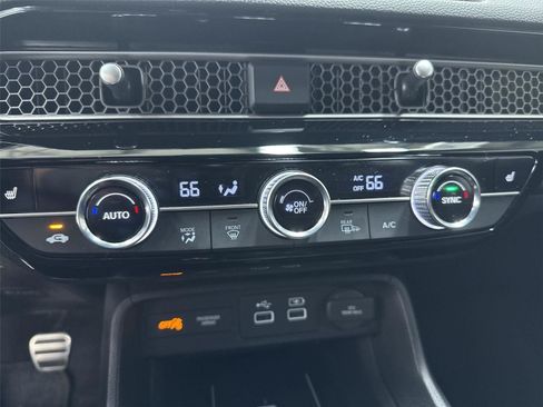 Certified 2024 Honda Civic Sport Touring image 29