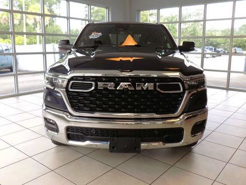 Used 2025 RAM 1500 Big Horn AWD/4WD image 2