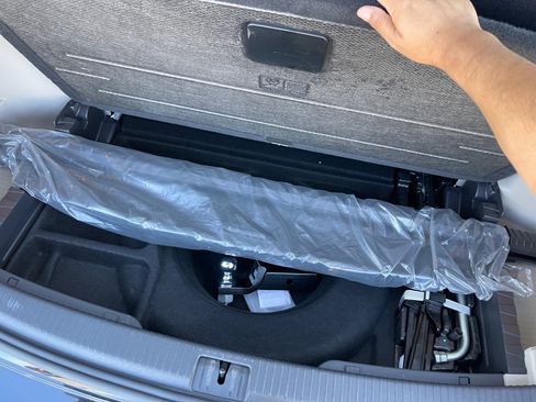 Used 2022 Volkswagen Atlas SEL R-Line image 17