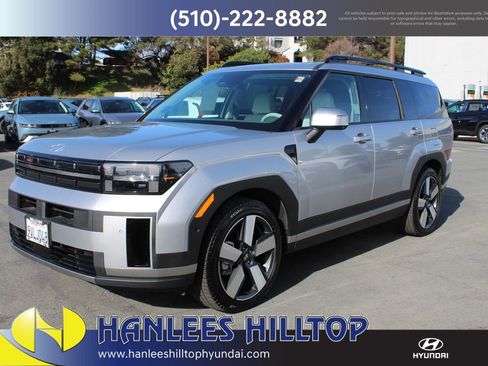 Used 2025 Hyundai Santa Fe Limited image 3