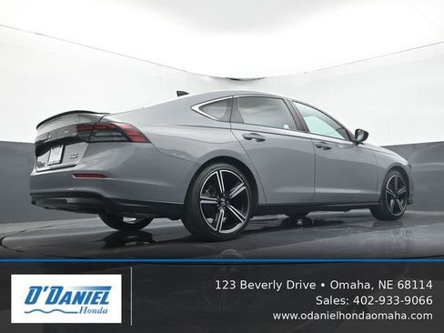 Used 2023 Honda Accord Sport image 12
