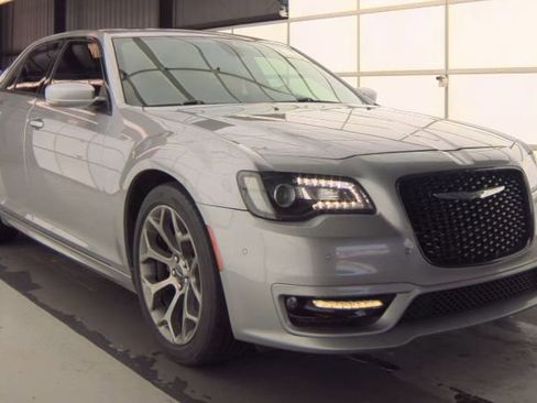 Used 2018 Chrysler 300 S w/ 300S Premium Group image 1