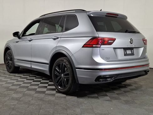 Used 2022 Volkswagen Tiguan SE R-Line AWD/4WD image 7