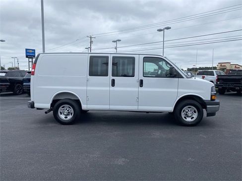 New 2025 Chevrolet Express 2500 w/ Driver Convenience Package image 9