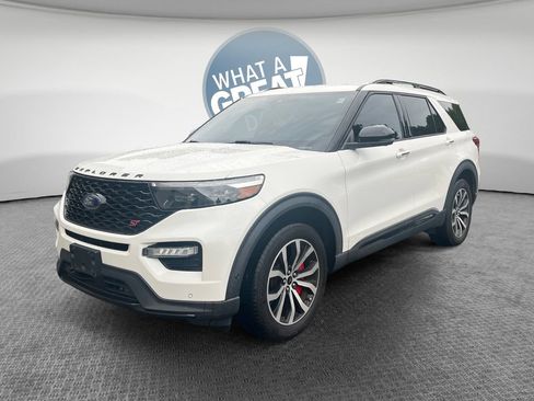Used 2020 Ford Explorer ST w/ Premium Technology Package AWD/4WD image 8