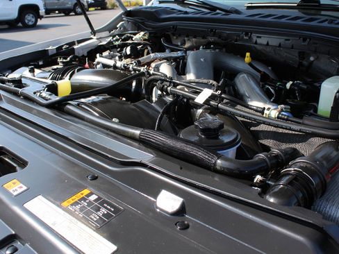 Used 2024 Ford F350 XL w/ XL Chrome Package image 17