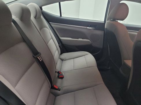 Used 2020 Hyundai Elantra SEL FWD image 19