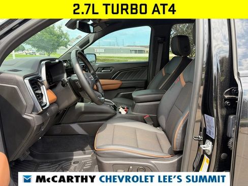 Used 2025 GMC Canyon AT4 AWD/4WD image 46