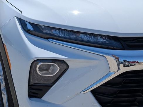 Used 2026 Chevrolet TrailBlazer LS w/ LS Convenience Package image 9