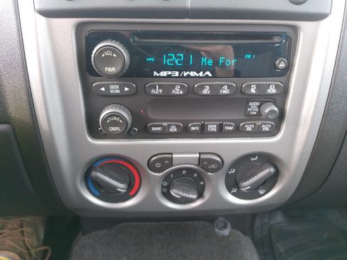 Used 2011 GMC Canyon SLE image 36