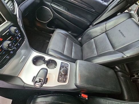 Used 2014 Jeep Grand Cherokee Summit image 16