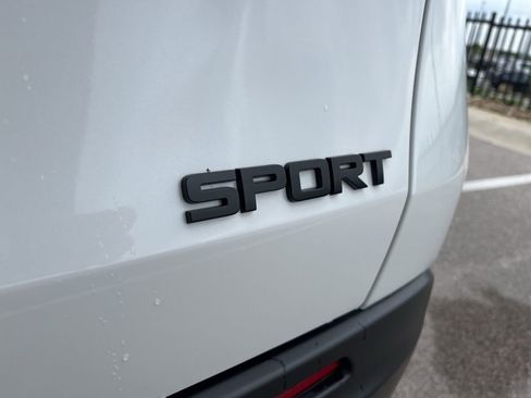 Certified 2026 Honda HR-V Sport image 9