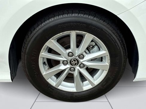 Used 2025 Toyota Camry LE FWD image 9