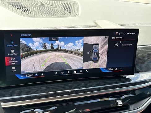 Used 2025 BMW X6 M60i w/ Executive Package image 17