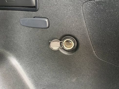Used 2019 Kia Sorento L FWD image 31