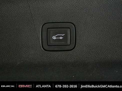 Used 2025 Chevrolet Tahoe LT AWD/4WD image 32