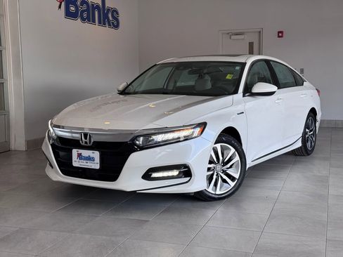 Used 2018 Honda Accord EX image 2