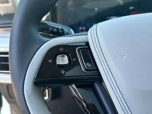 New 2026 Lincoln Aviator AWD w/ Jet Appearance Package image 23