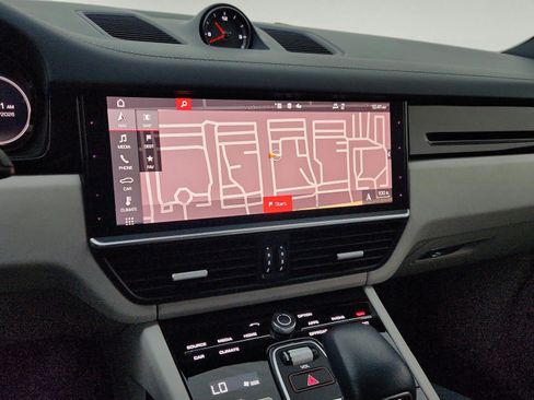 Used 2021 Porsche Cayenne AWD/4WD image 20