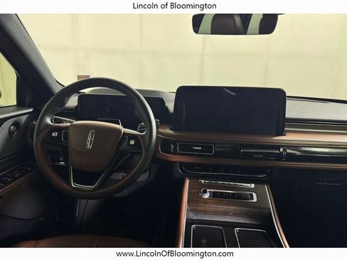 Certified 2025 Lincoln Aviator Reserve w/ Jet Appearance Package AWD/4WD image 26