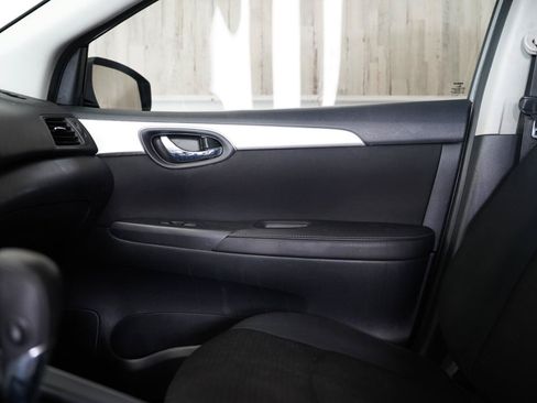 Used 2019 Nissan Sentra S FWD image 31
