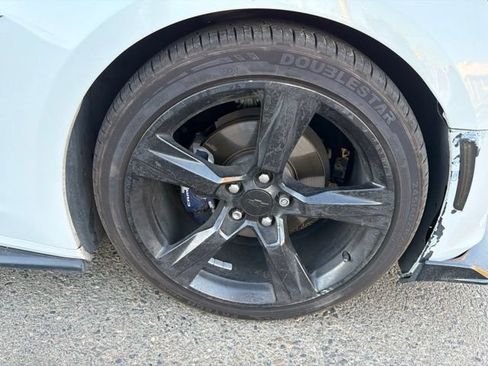 Used 2017 Chevrolet Camaro LT w/ RS Package RWD image 9