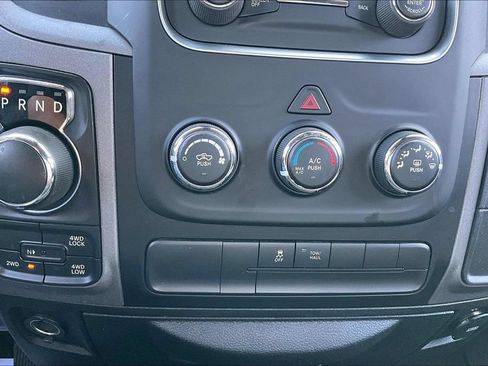 Used 2018 RAM 1500 Express w/ Black Ram 1500 Express Group AWD/4WD image 15
