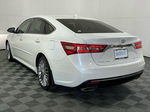 Used 2016 Toyota Avalon Limited w/ Toyota Safety Sense Package image 7