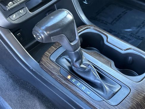 Used 2018 GMC Canyon Denali image 22