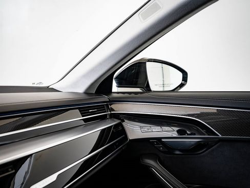 Certified 2022 Audi S8 image 35