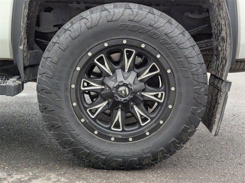 Used 2018 GMC Sierra 3500 SLT image 50