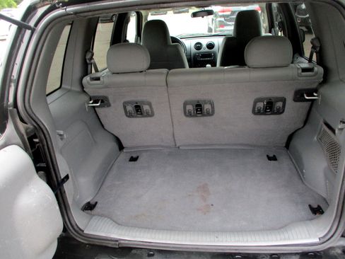 Used 2007 Jeep Liberty Sport image 7