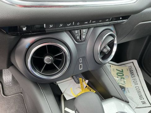 Used 2025 Chevrolet Blazer LT FWD image 21