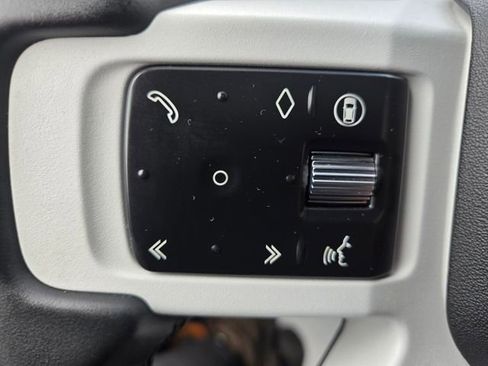 Used 2025 Land Rover Defender 110 S AWD/4WD image 24