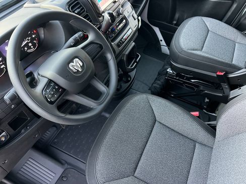 Used 2025 RAM ProMaster 2500 w/ Storage Group image 10