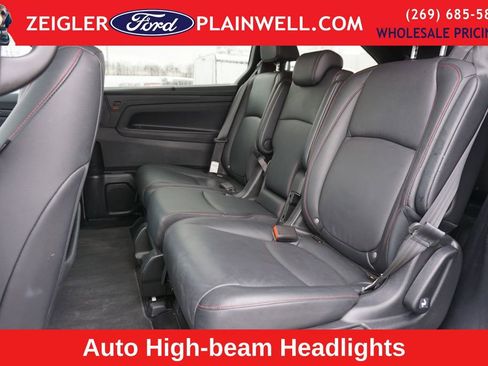 Used 2025 Honda Odyssey Sport-L image 12