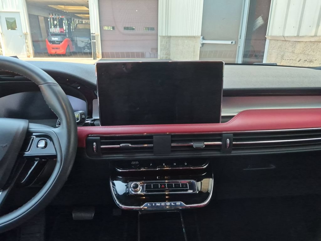 Used 2023 Lincoln Corsair Reserve w/ Equipment Group 201A AWD/4WD image 14