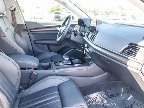 Used 2023 Audi Q5 2.0T Premium Plus AWD/4WD image 17