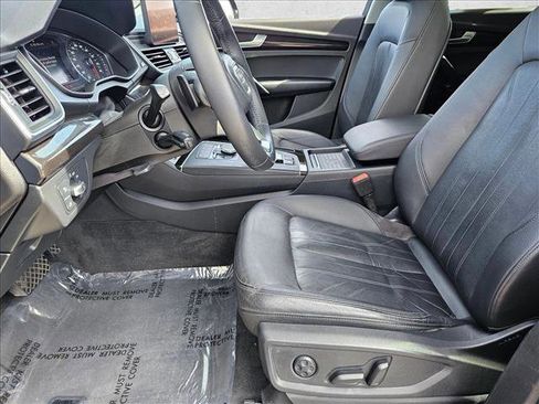 Used 2020 Audi Q5 2.0T Premium w/ Convenience Package AWD/4WD image 11