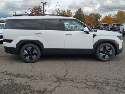 New 2026 Hyundai Santa Fe SEL image 2