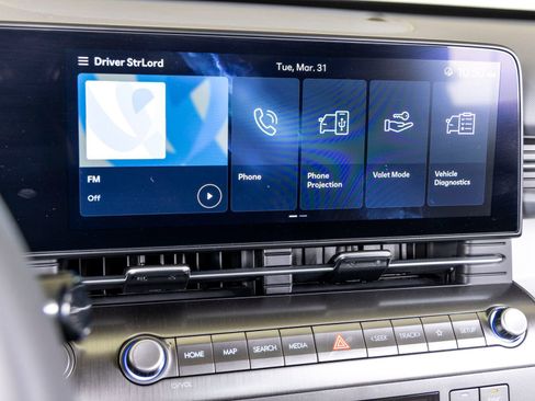 Used 2025 Hyundai Kona SEL image 13