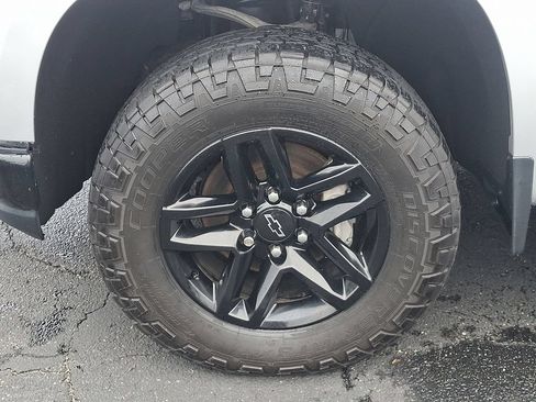 Certified 2019 Chevrolet Silverado 1500 Custom Trail Boss w/ Custom Convenience Package AWD/4WD image 8